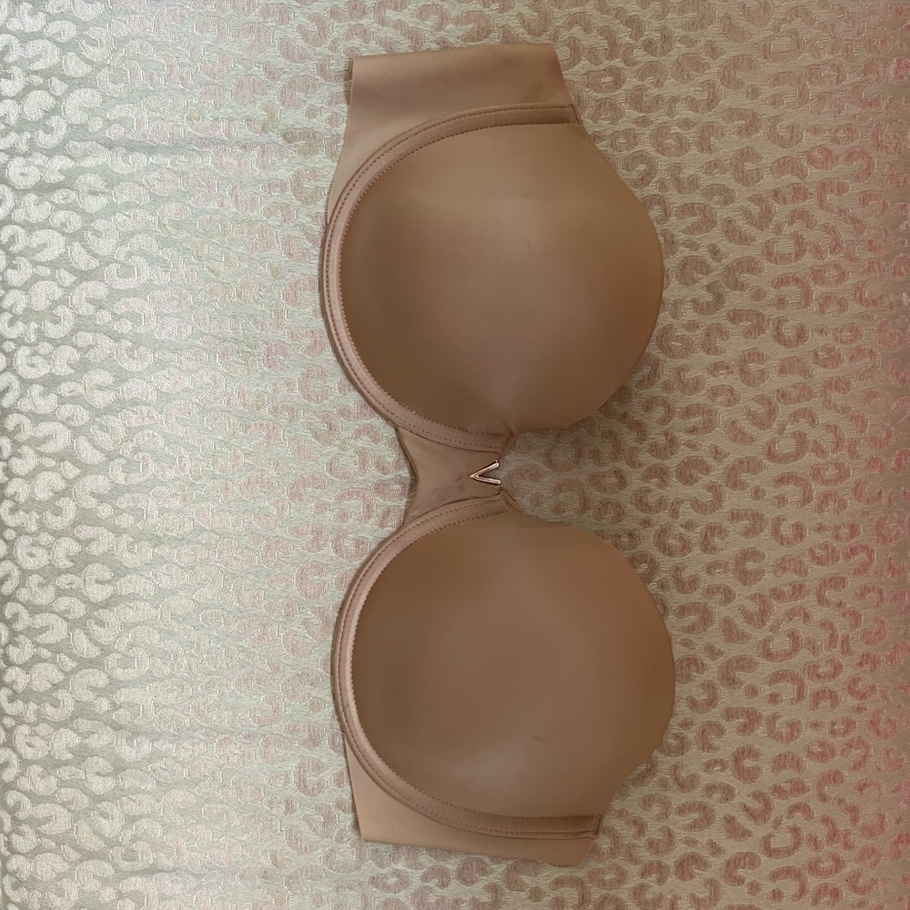 Victoria Secret Strapless Nude Bra, Size 32DDD